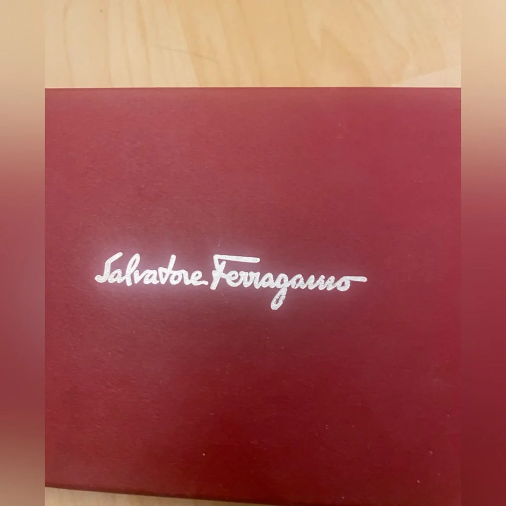FERRAGAMO Vara Bow Grosgrain Headband in Vibrant Orange – With Original Box